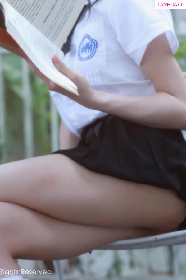 糖豆  [XiuRen]高清写真图 2023.06.25 No.6969 糖豆sisi 清纯美臀第9张图片